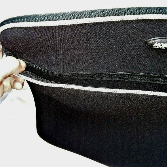 Mobile Edge Laptop Black Neoprene 16" X 13" Sleeve - Picture 3 of 6